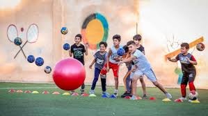 斯托茨：裁判根本没解释为何库里的2+1不算，那是个延迟哨